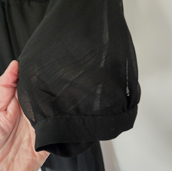 Xhilaration Black Sheer 1/2  sleeved Women's Top elastic waist with drop bottom - Picture 15 of 15